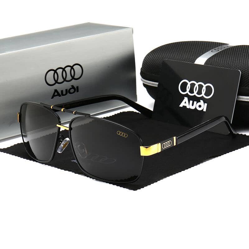 Audi R8 Wons Store Preto-Gold 