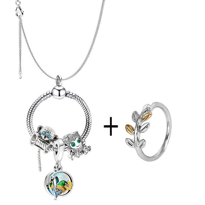 Colar + 3 berloques + anel PND Wons Store Fauna 